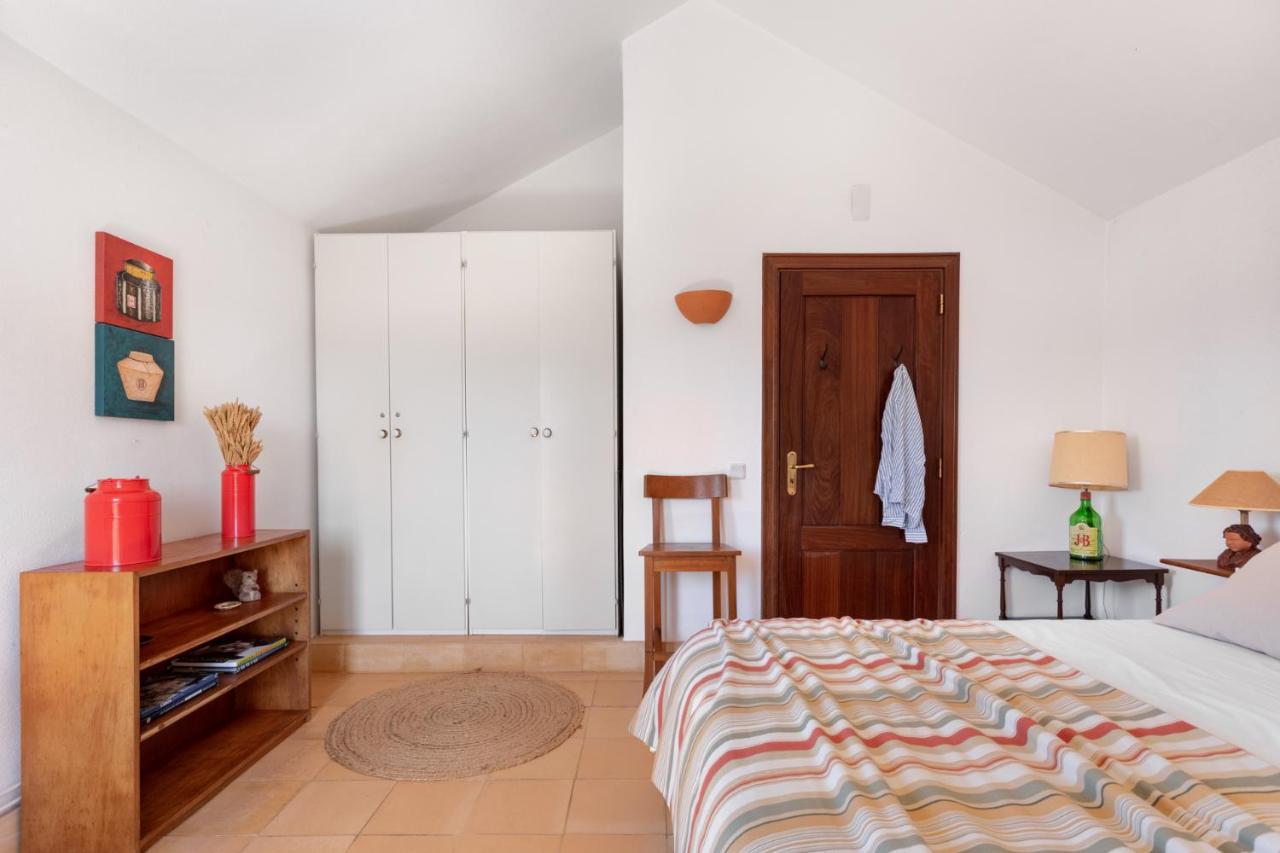 Joivy 3-Br Cottage With Terrace And Garden In Colares 辛特拉 外观 照片